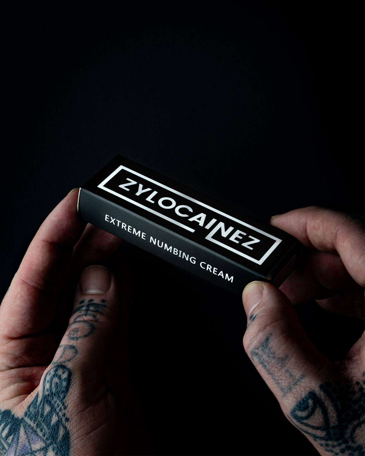 zylocainez_hands